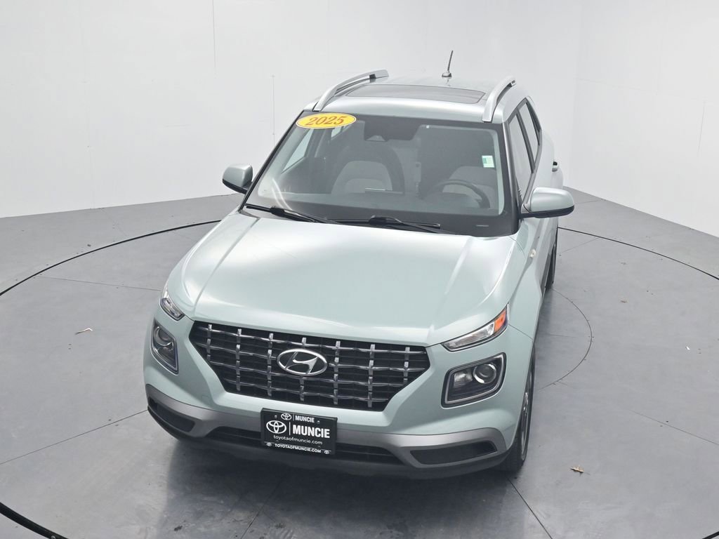 Used 2025 Hyundai Venue SEL image 52