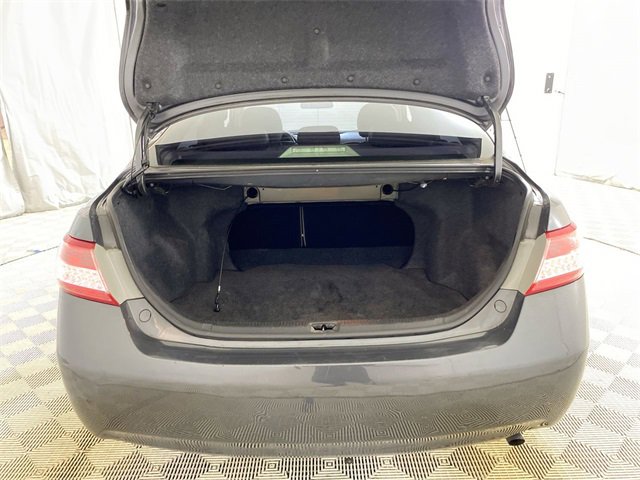 Used 2011 Toyota Camry LE image 30