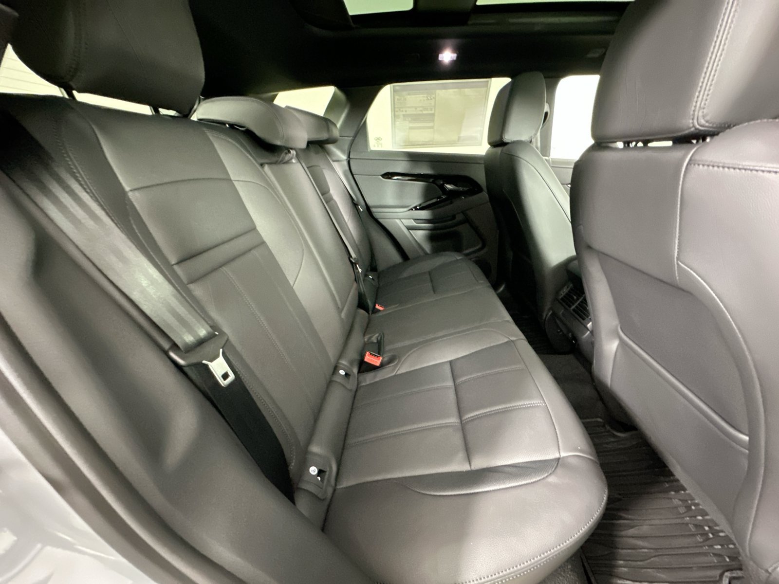 New 2026 Land Rover Range Rover Evoque S AWD/4WD image 41