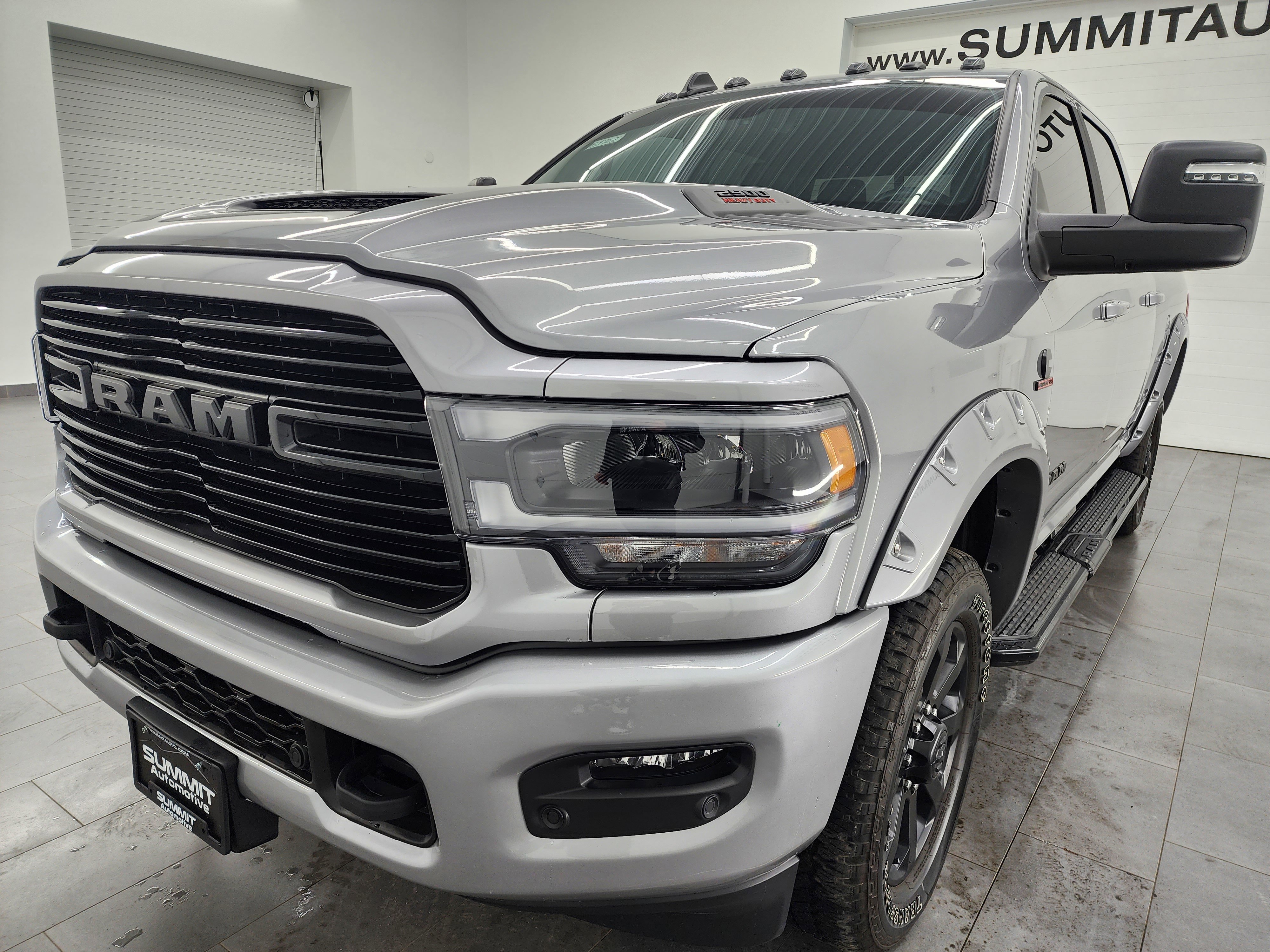 Used 2024 RAM 2500 Laramie w/ Night Edition image 7