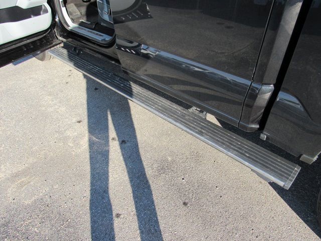 Used 2022 Ford F150 Limited image 10