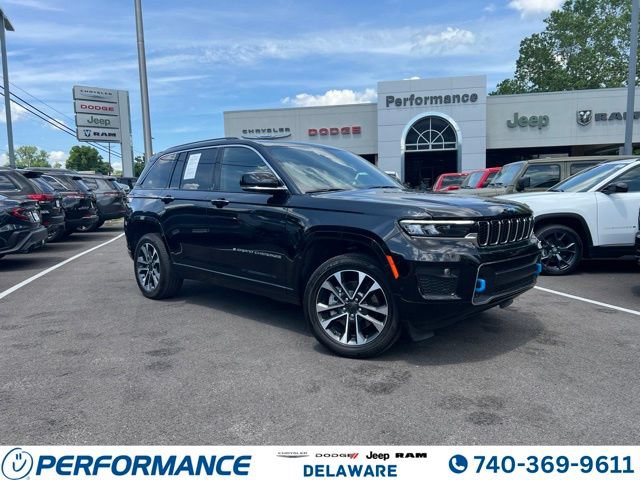 Used 2023 Jeep Grand Cherokee Overland w/ Luxury Tech Group IV AWD/4WD image 1