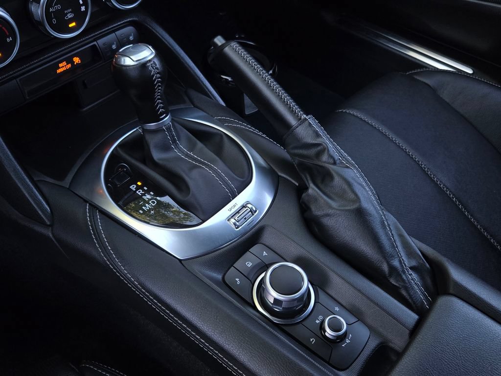 Certified 2025 MAZDA MX-5 Miata Grand Touring RWD image 16