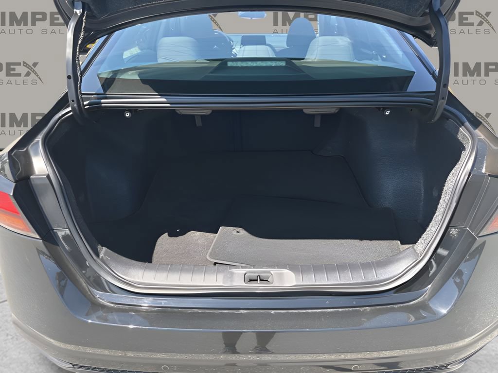 Used 2024 Nissan Altima 2.5 SV FWD image 26