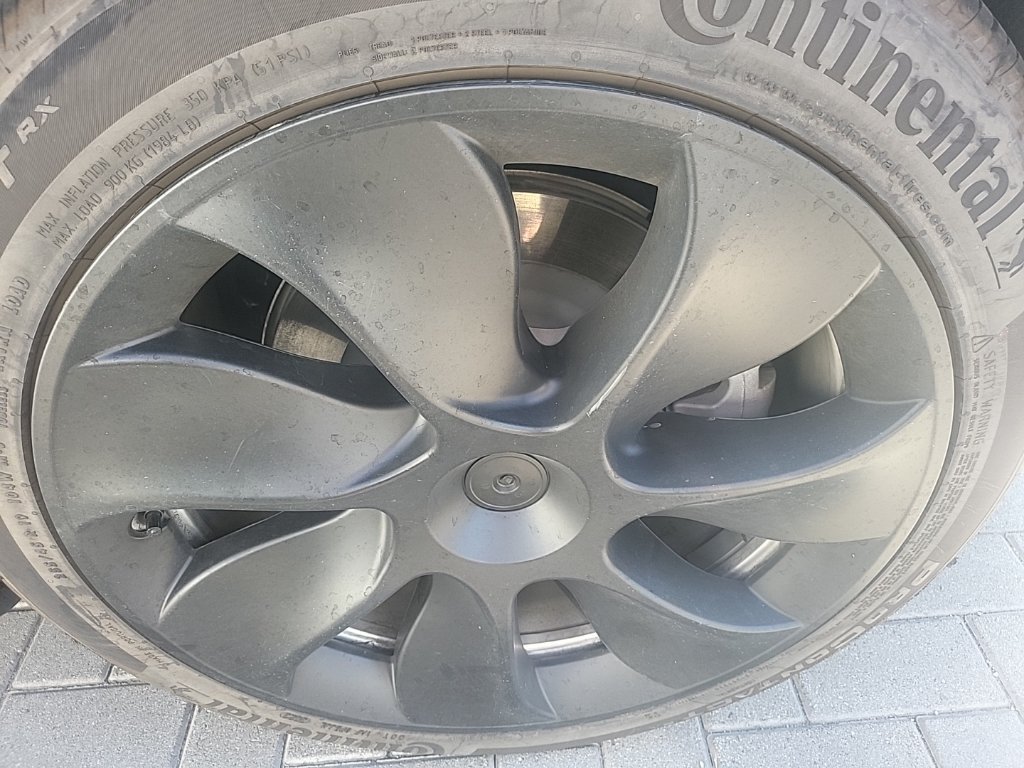 Used 2023 Tesla Model Y Long Range AWD/4WD image 7