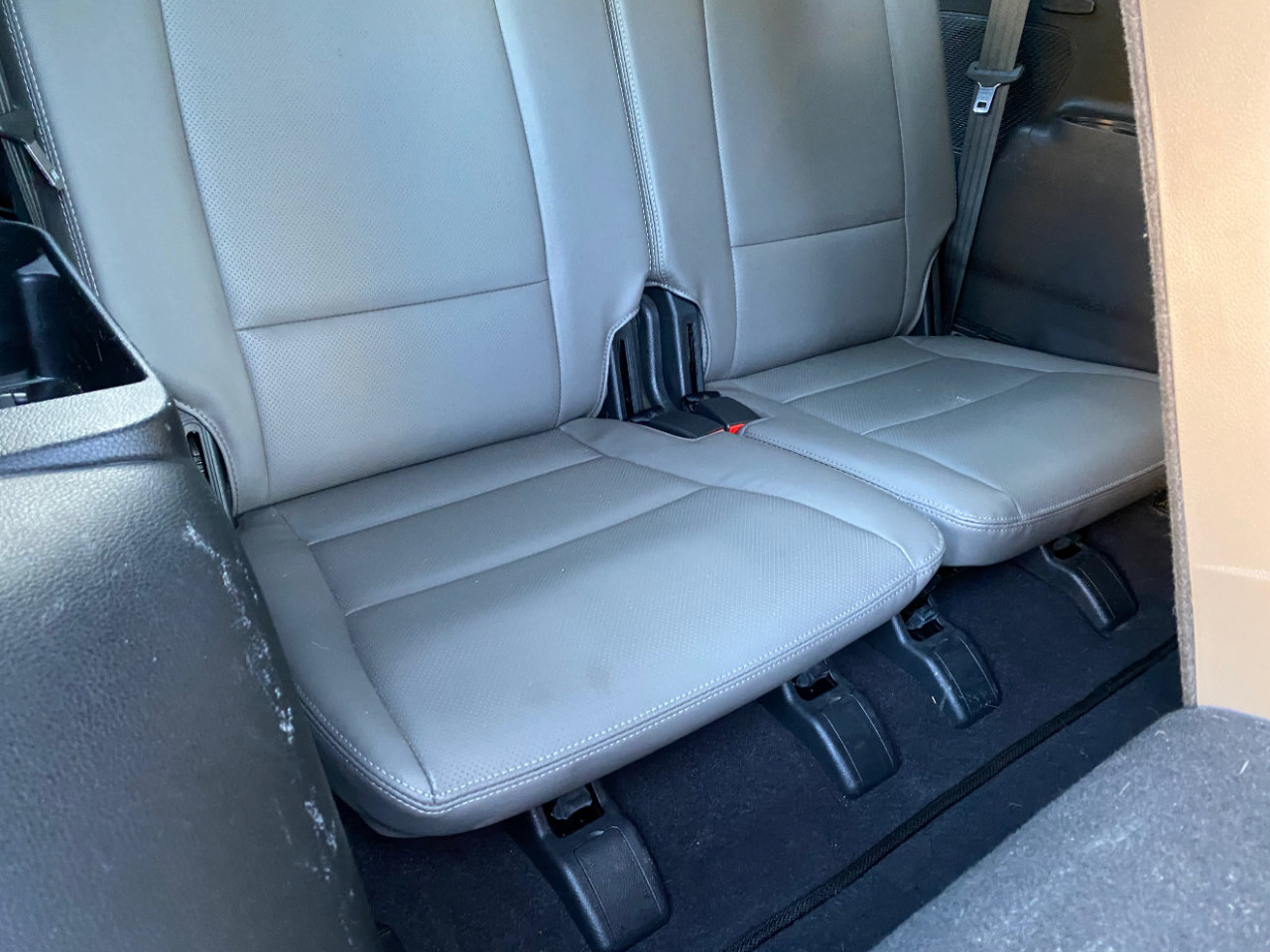 Used 2017 Hyundai Santa Fe SE Ultimate 3.3L Auto w/ SE Ultimate Tech Package 03 image 47