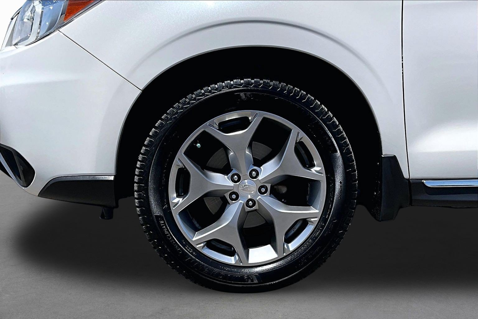 Used 2016 Subaru Forester 2.5i Touring w/ Eyesight & Navigation System AWD/4WD image 7