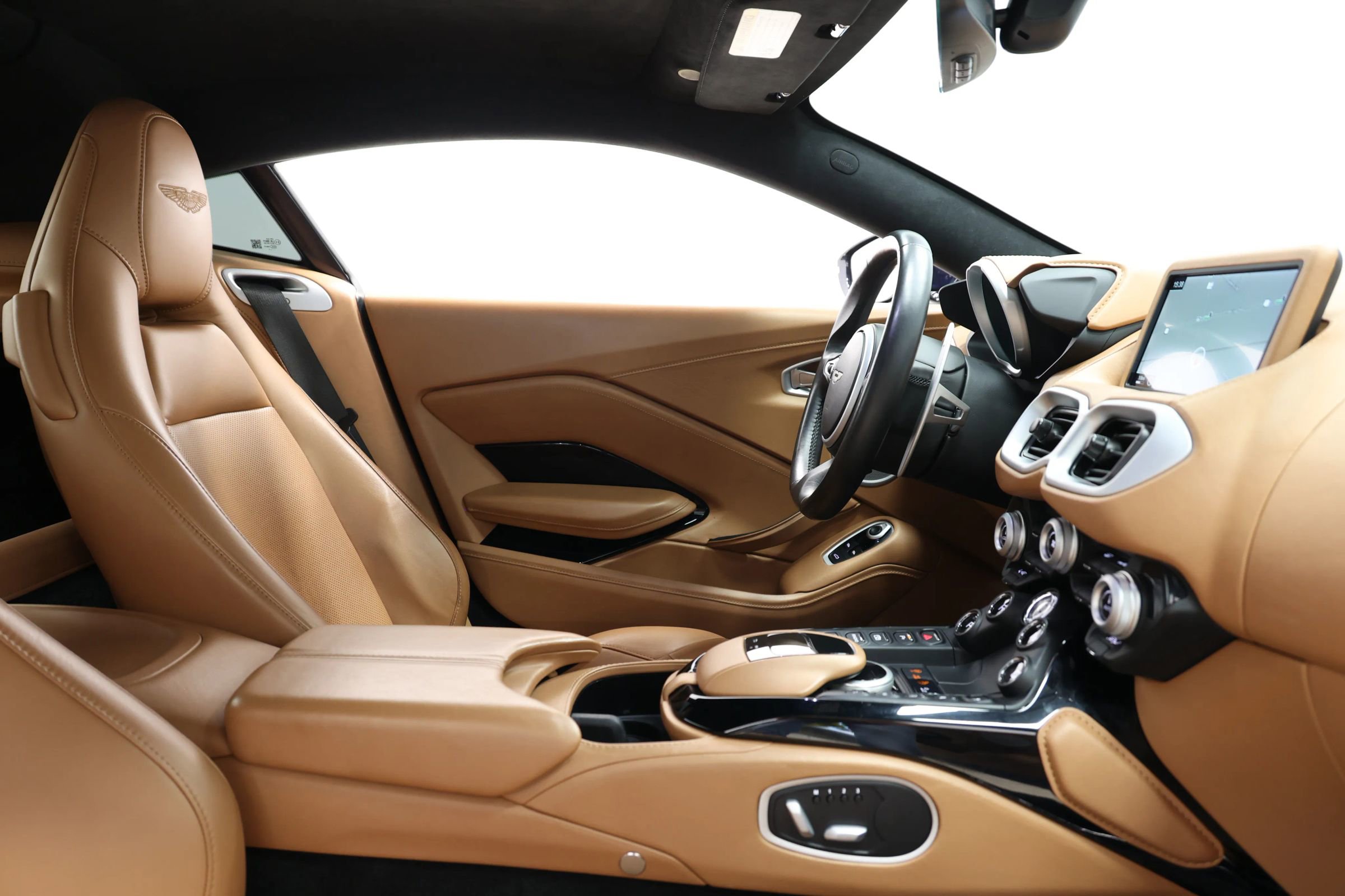 Used 2019 Aston Martin V8 Vantage Coupe RWD image 68
