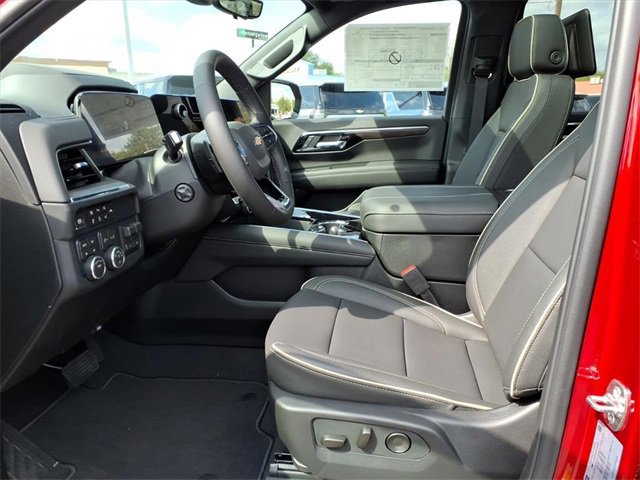 New 2026 Chevrolet Suburban Premier image 12