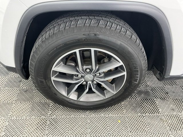 Used 2018 Jeep Grand Cherokee Limited image 30