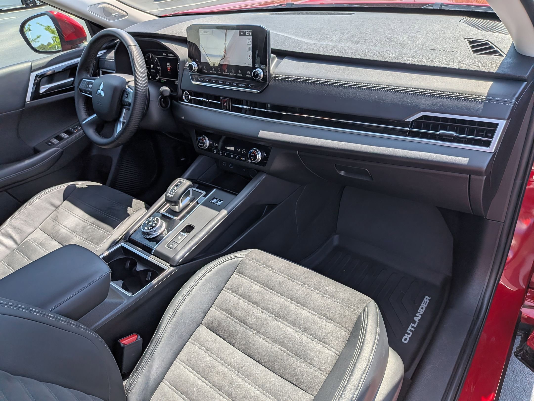 Used 2023 Mitsubishi Outlander SE image 38