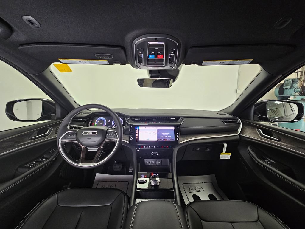 New 2026 Jeep Grand Cherokee L Limited AWD/4WD image 13