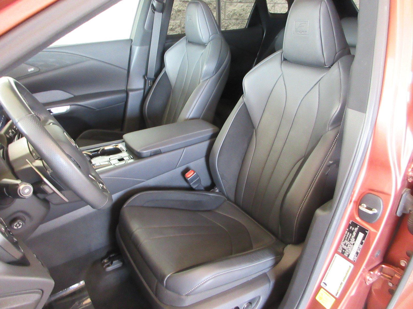 Used 2023 Lexus RX 500h F Sport w/ Accessory Package (Z1) AWD/4WD image 34