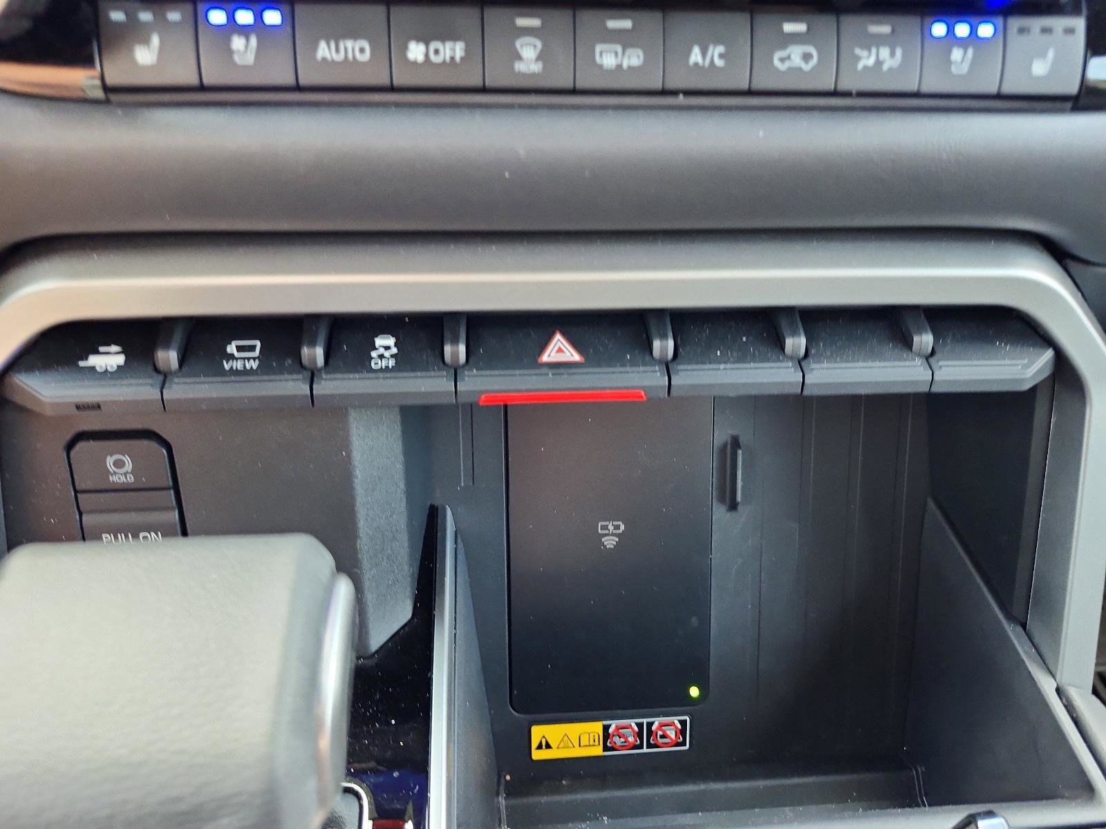 Used 2025 Toyota Sequoia Platinum image 24