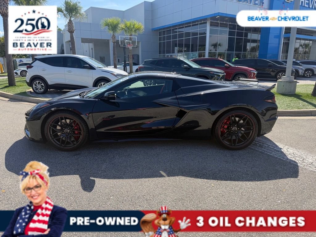 Used 2023 Chevrolet Corvette Z06 RWD image 8