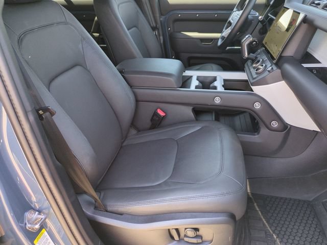 Used 2026 Land Rover Defender 110 X-Dynamic SE AWD/4WD image 18