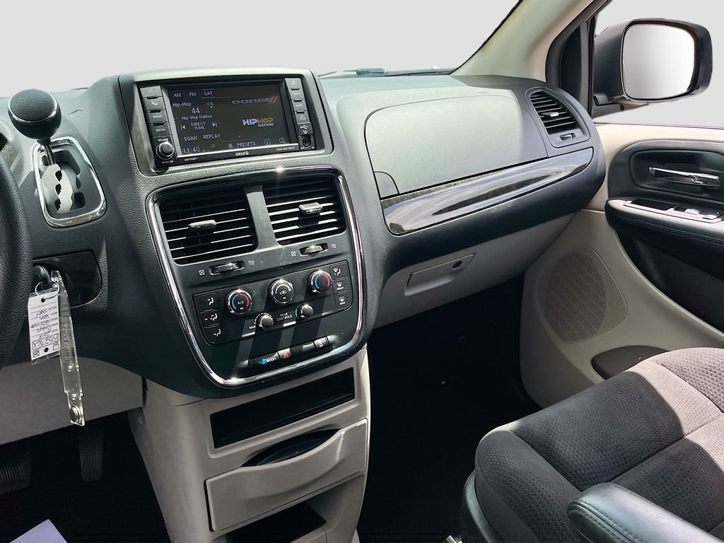 Certified 2018 Dodge Grand Caravan SE w/ UConnect Hands-Free Group FWD image 21