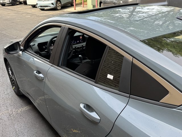 New 2026 Nissan Sentra SV w/ SV Convenience Package FWD image 23