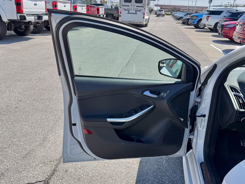 Used 2016 Ford Focus ST image 13