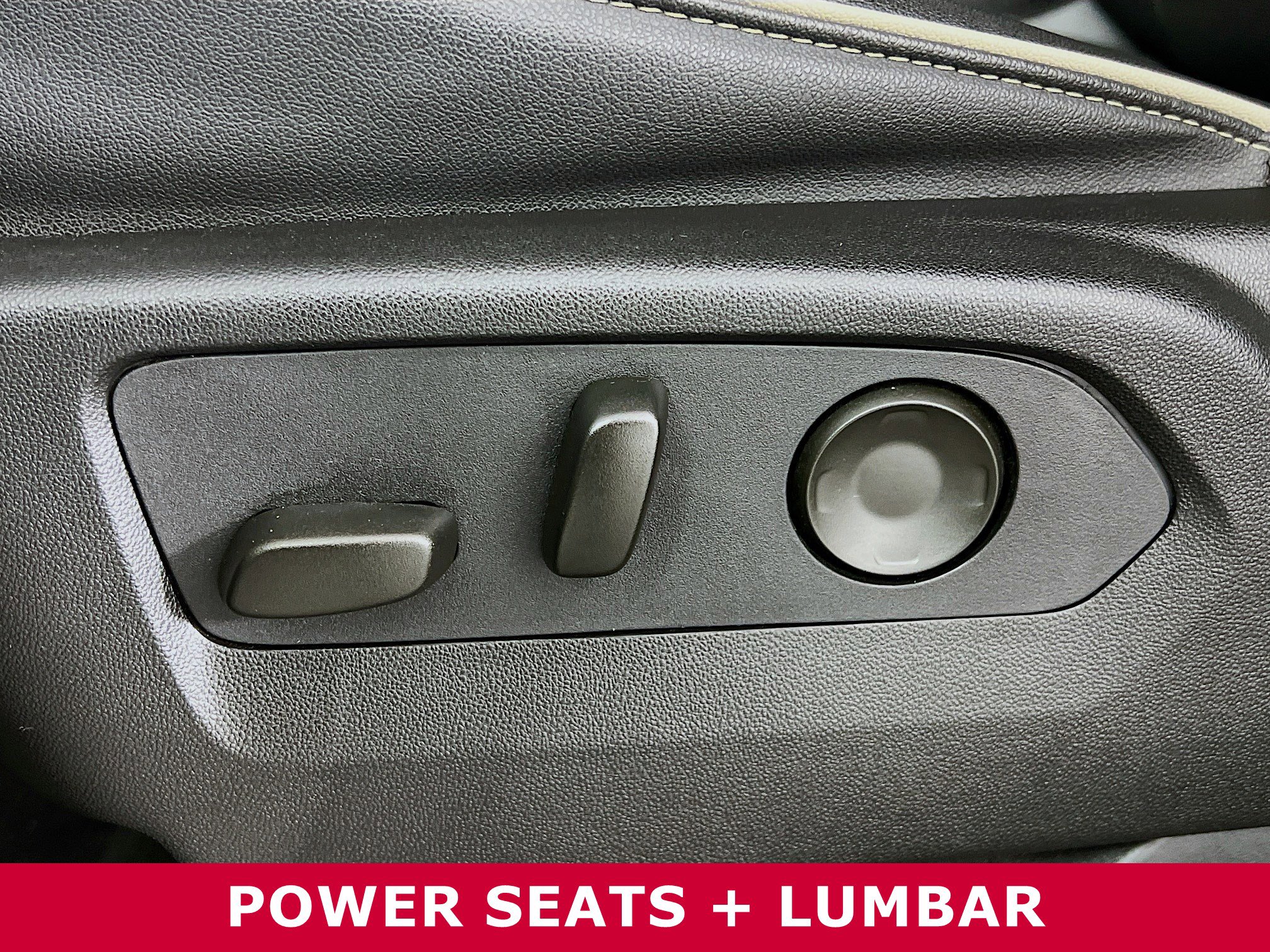 Used 2024 GMC Yukon XL SLT image 4