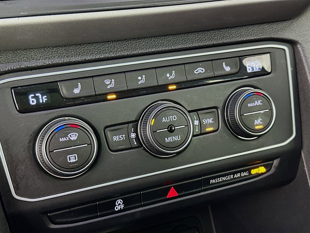 Used 2021 Volkswagen Atlas SE w/ Panoramic Sunroof Package image 16