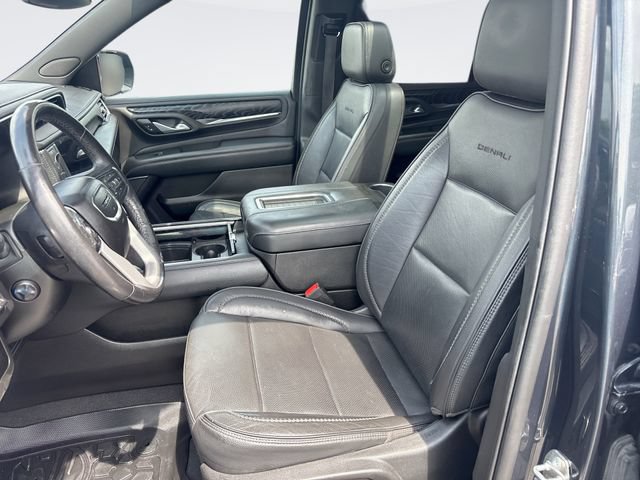 Used 2022 GMC Yukon Denali RWD image 11