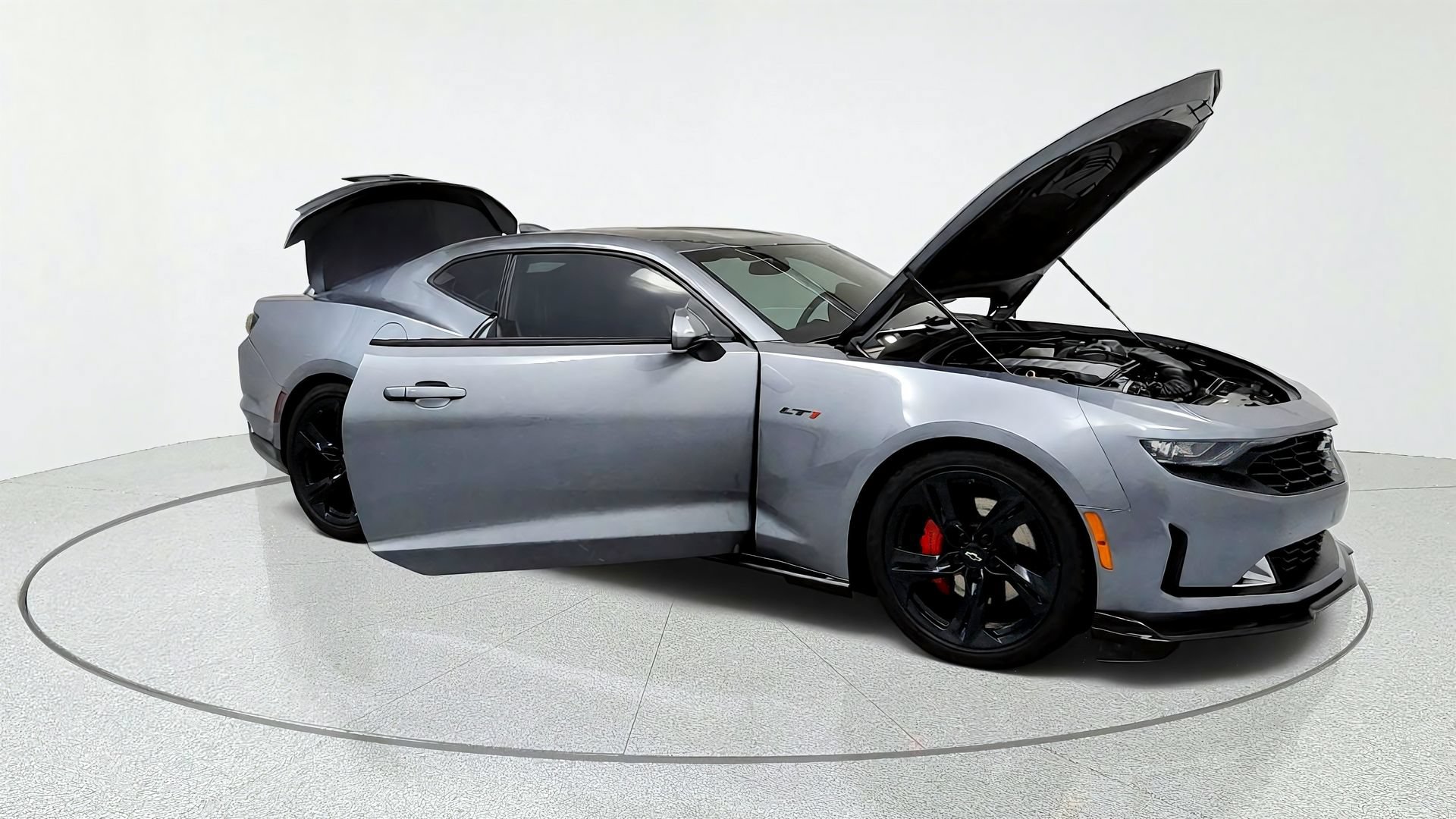 Used 2021 Chevrolet Camaro LT w/ RS Package RWD image 14