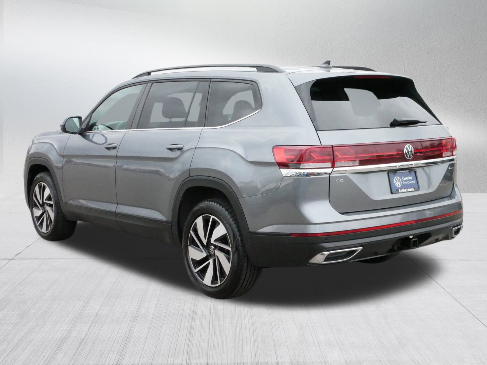 Certified 2024 Volkswagen Atlas SE image 5