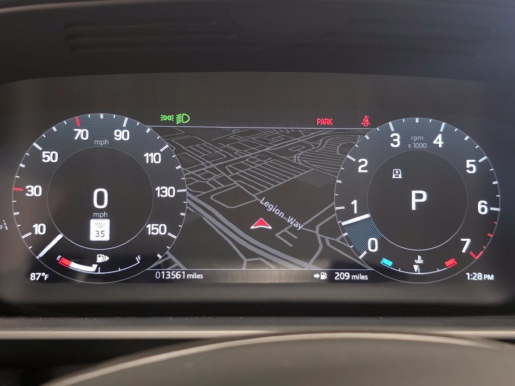 Certified 2025 Land Rover Discovery Dynamic SE AWD/4WD image 25