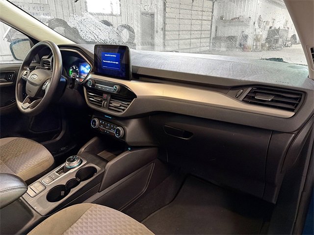Used 2022 Ford Escape SE image 12