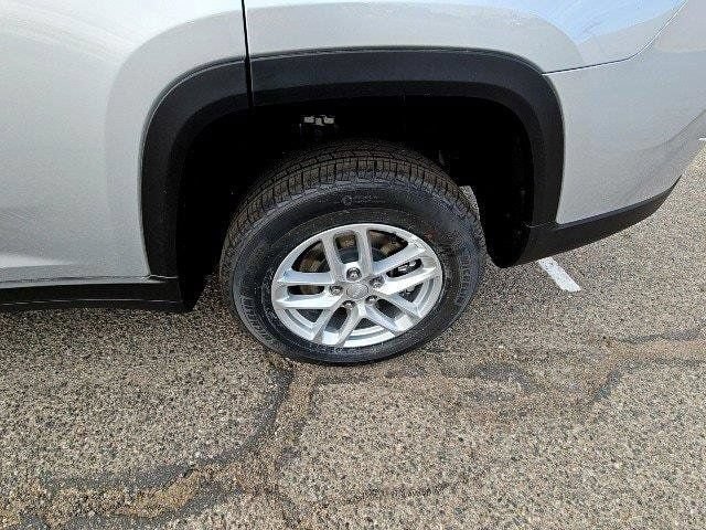 New 2024 Jeep Grand Cherokee L Laredo AWD/4WD image 9