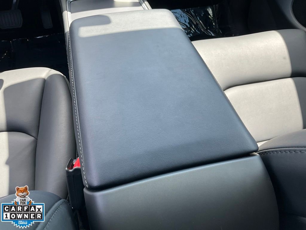 Used 2025 Tesla Model Y Long Range AWD/4WD image 47