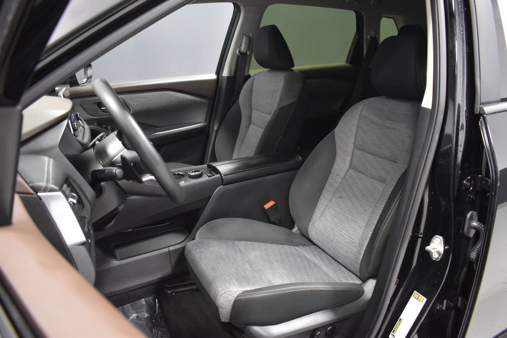 Certified 2023 Nissan Rogue SV image 5