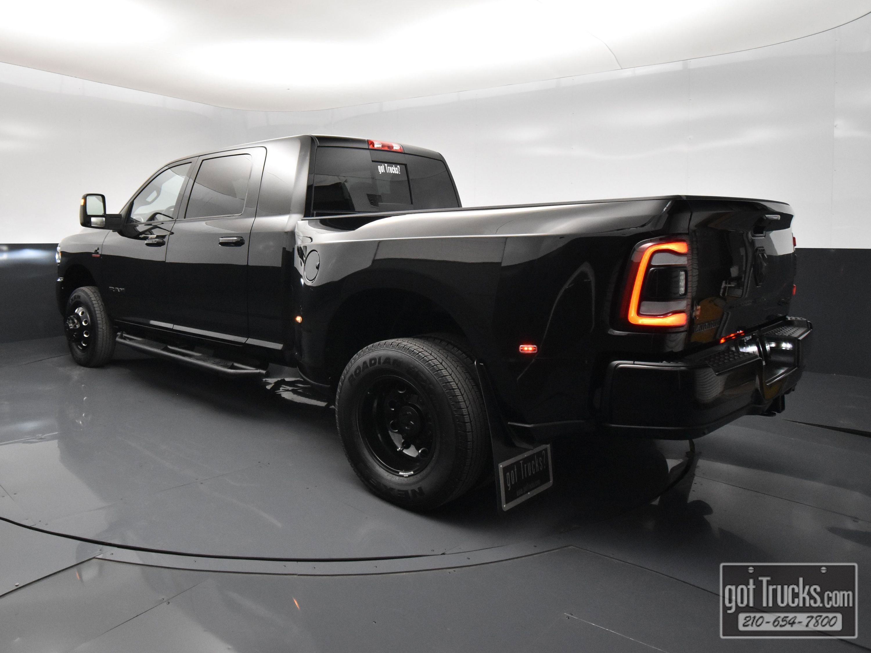 Used 2024 RAM 3500 Laramie w/ Night Edition AWD/4WD image 5