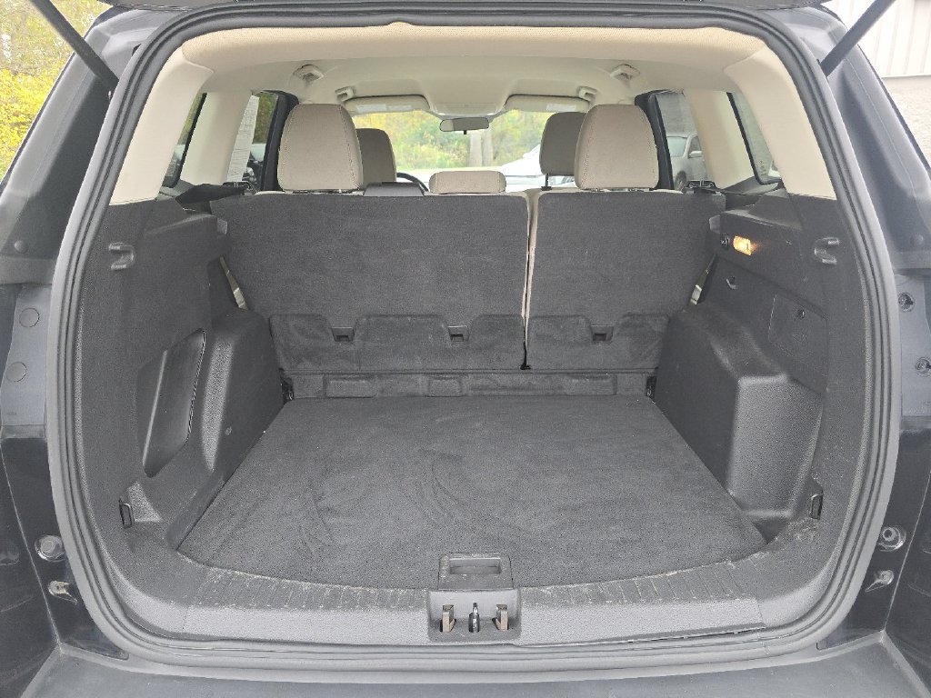Used 2019 Ford Escape SE FWD image 15