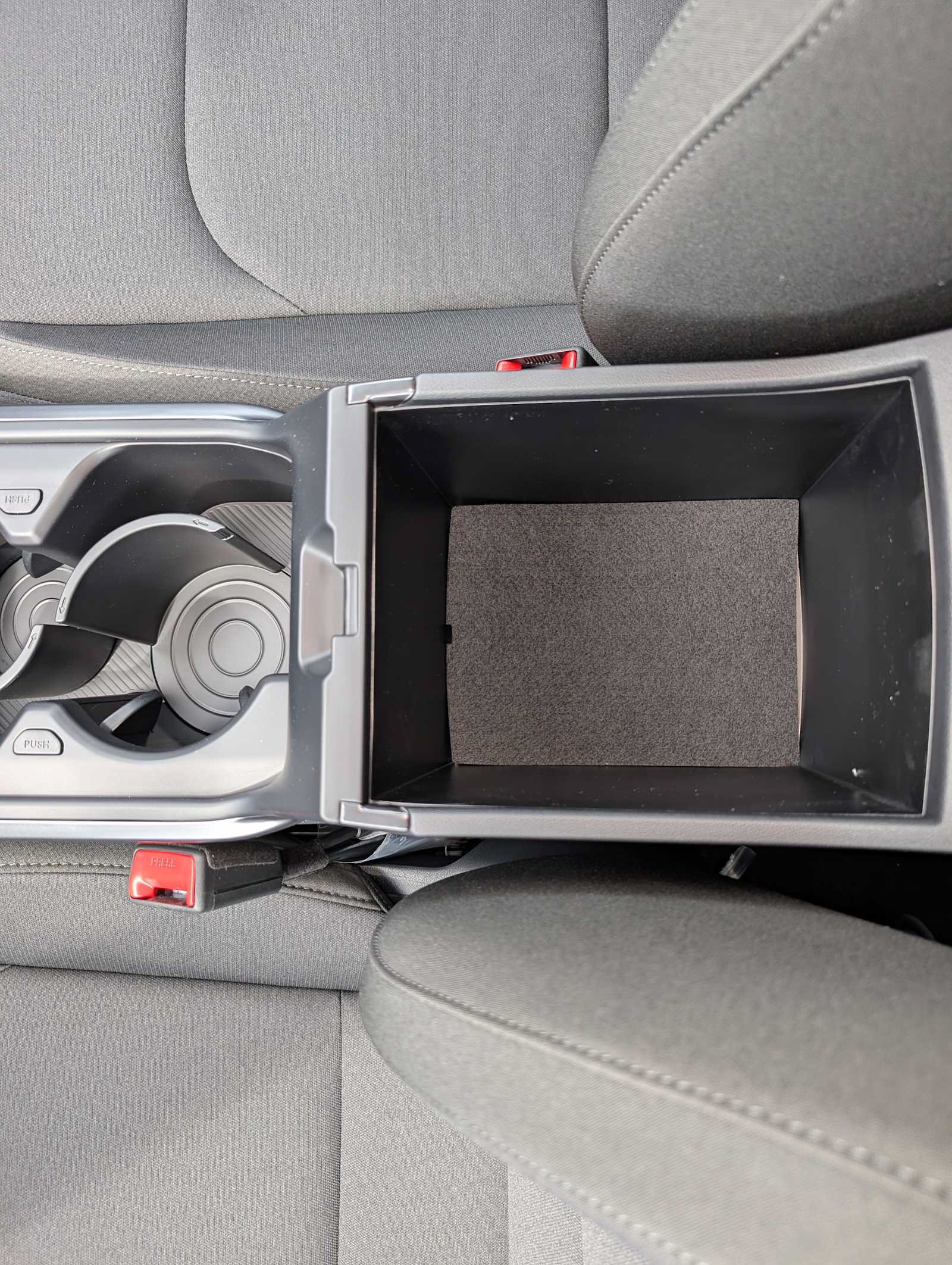 New 2026 Kia K4 FWD image 13