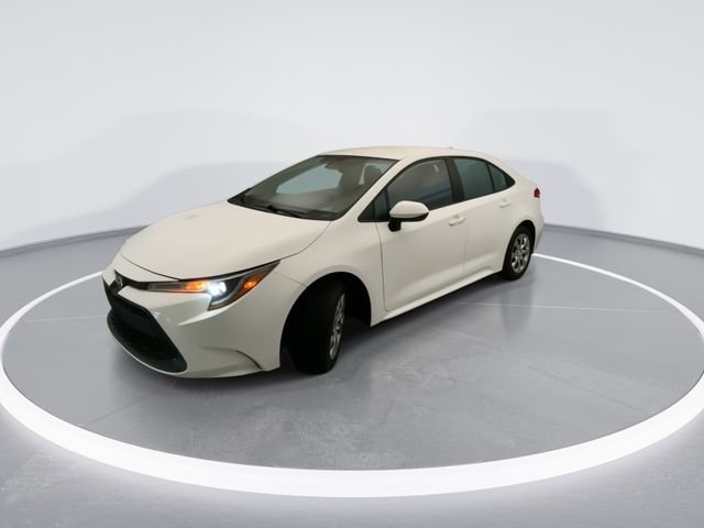 Used 2022 Toyota Corolla LE FWD image 2