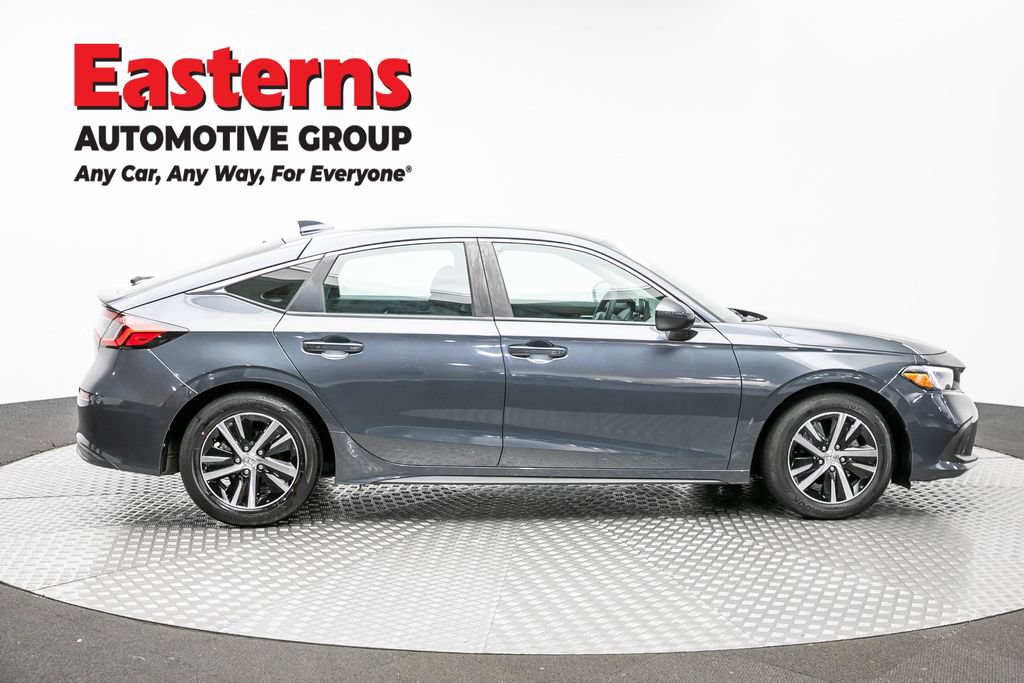 Used 2023 Honda Civic LX image 4