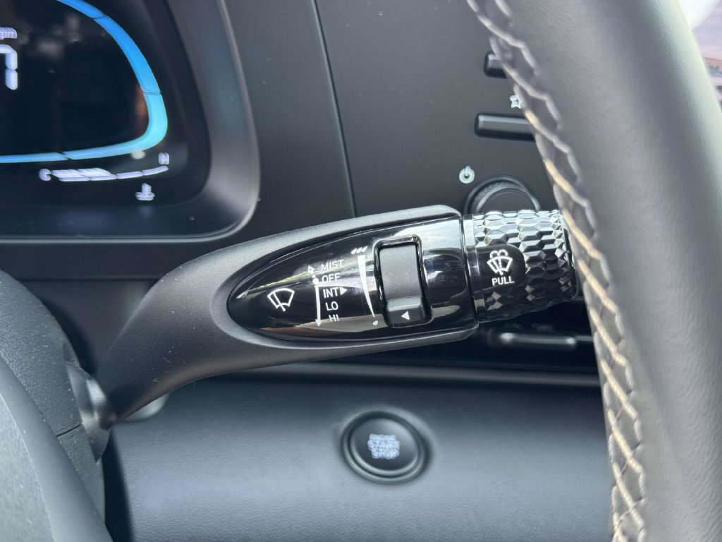 New 2026 Hyundai Elantra SEL Sport FWD image 27