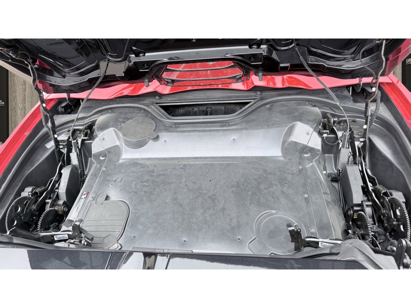 Used 2021 Chevrolet Corvette Stingray Premium Conv w/ Z51 Performance Package RWD image 25