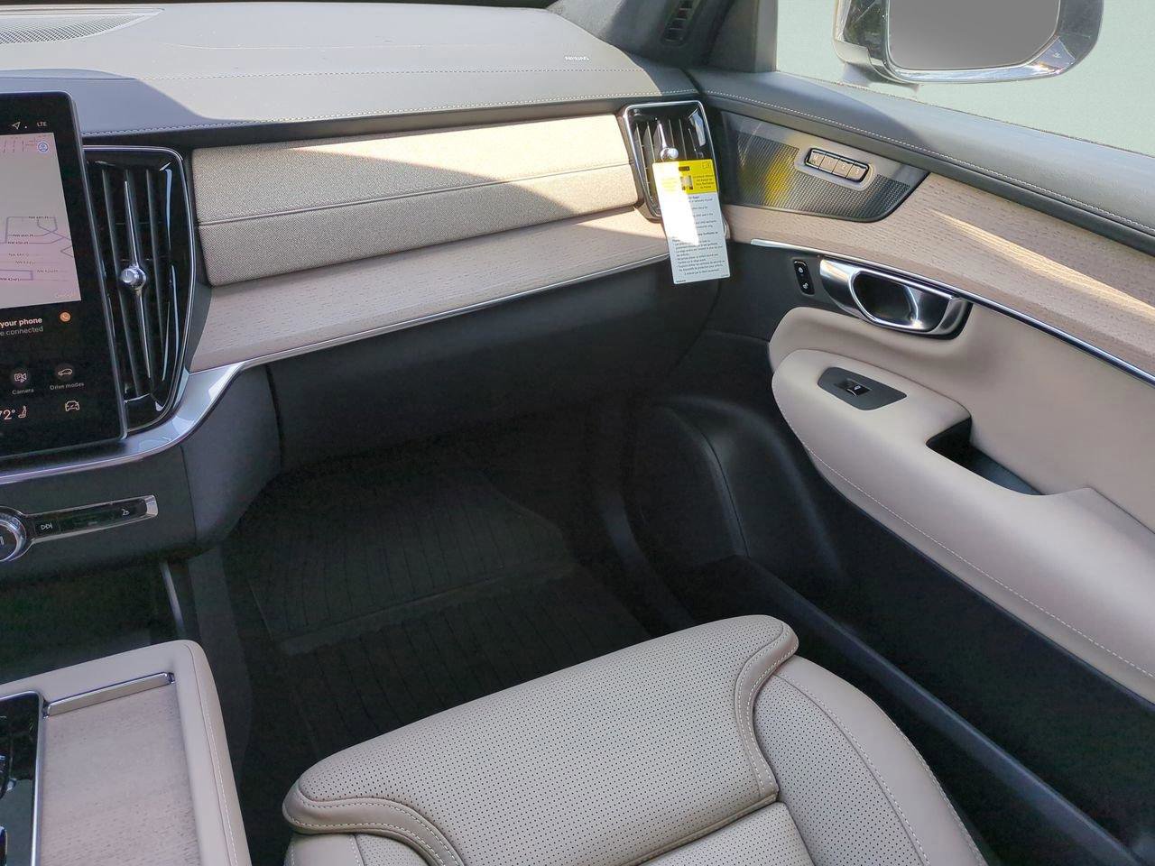 New 2026 Volvo XC90 B6 Ultra w/ Lounge Package image 15