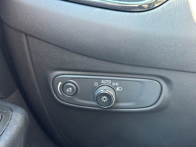 Used 2022 Chevrolet Equinox RS w/ RS Leather Package image 18