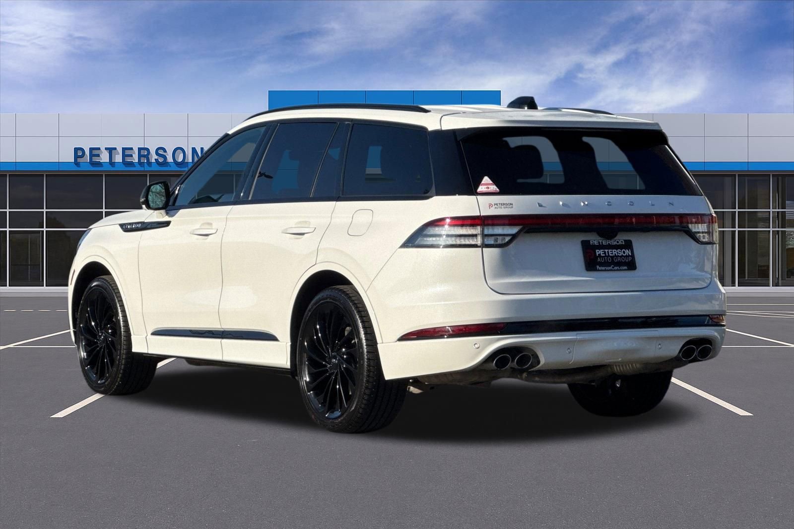 Used 2025 Lincoln Aviator Reserve w/ Luxury Package AWD/4WD image 6