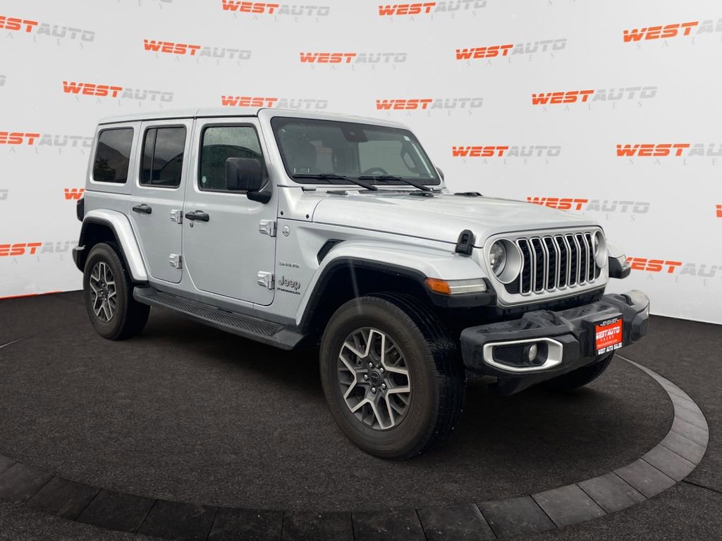 Used 2024 Jeep Wrangler Sahara image 7