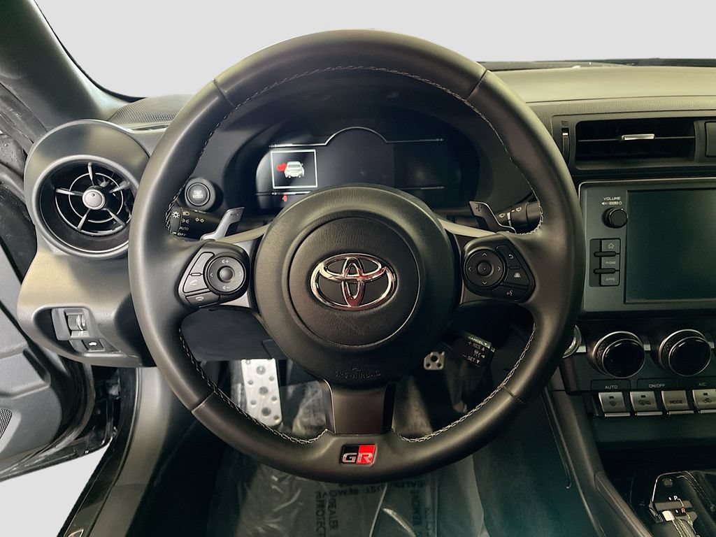 Used 2025 Toyota GR86 Premium w/ ALL Weather Mat Package (TMS) RWD image 11