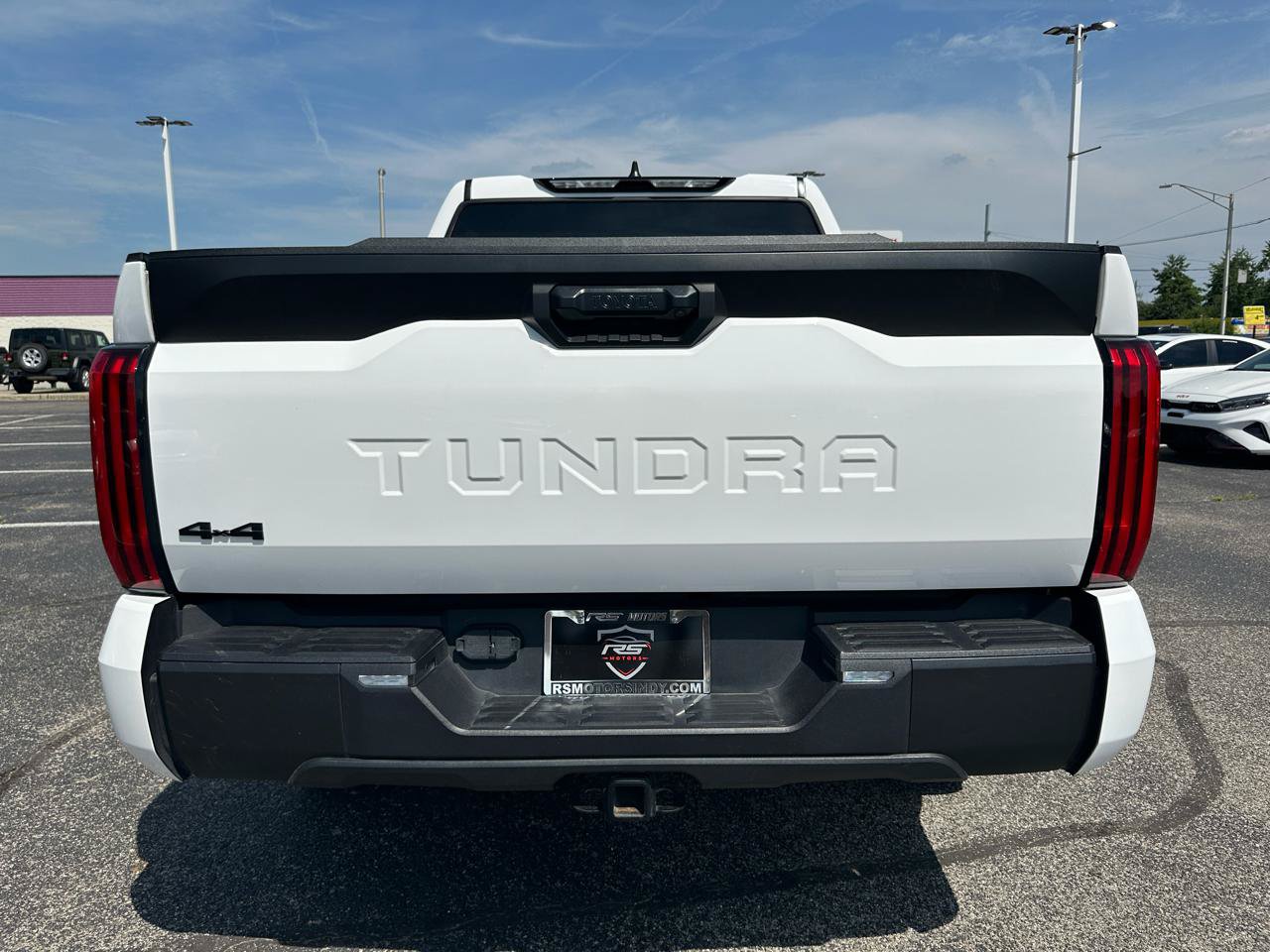 Used 2024 Toyota Tundra SR w/ SR Tow Package AWD/4WD image 5