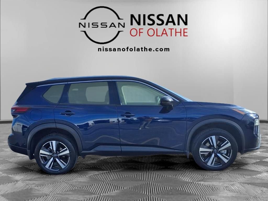 Certified 2025 Nissan Rogue SL w/ Tech Package image 30