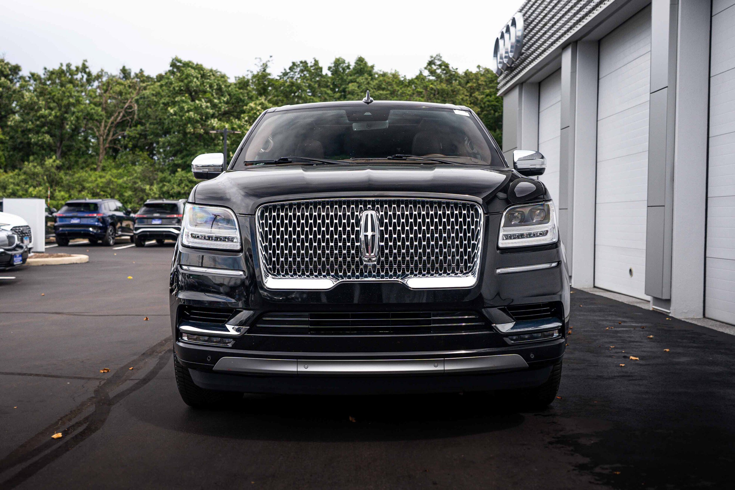 Used 2021 Lincoln Navigator L Black Label w/ Cargo Convenience Package AWD/4WD image 27