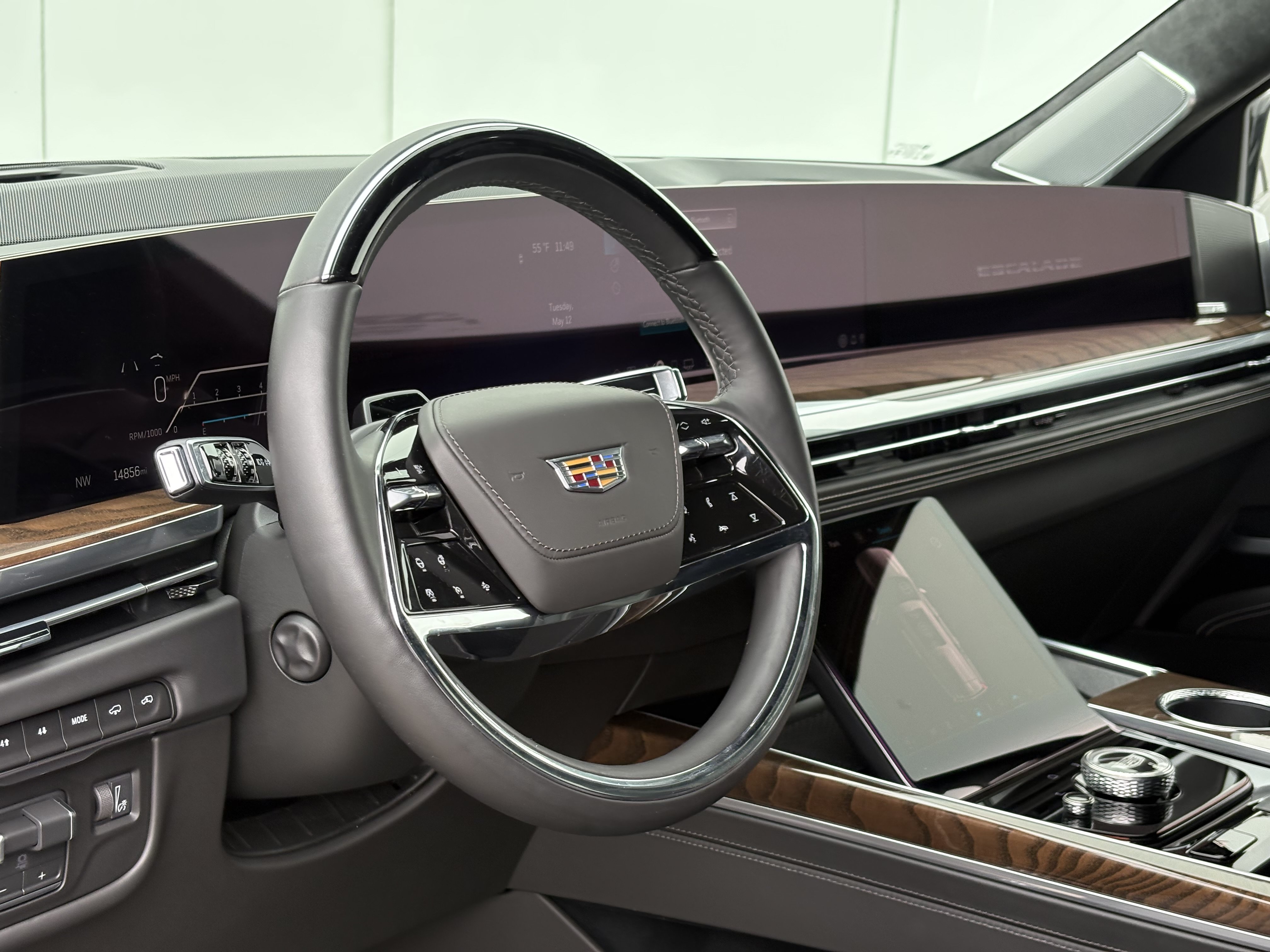 Used 2026 Cadillac Escalade ESV Platinum Luxury w/ LPO, Floor Liner Package AWD/4WD image 19