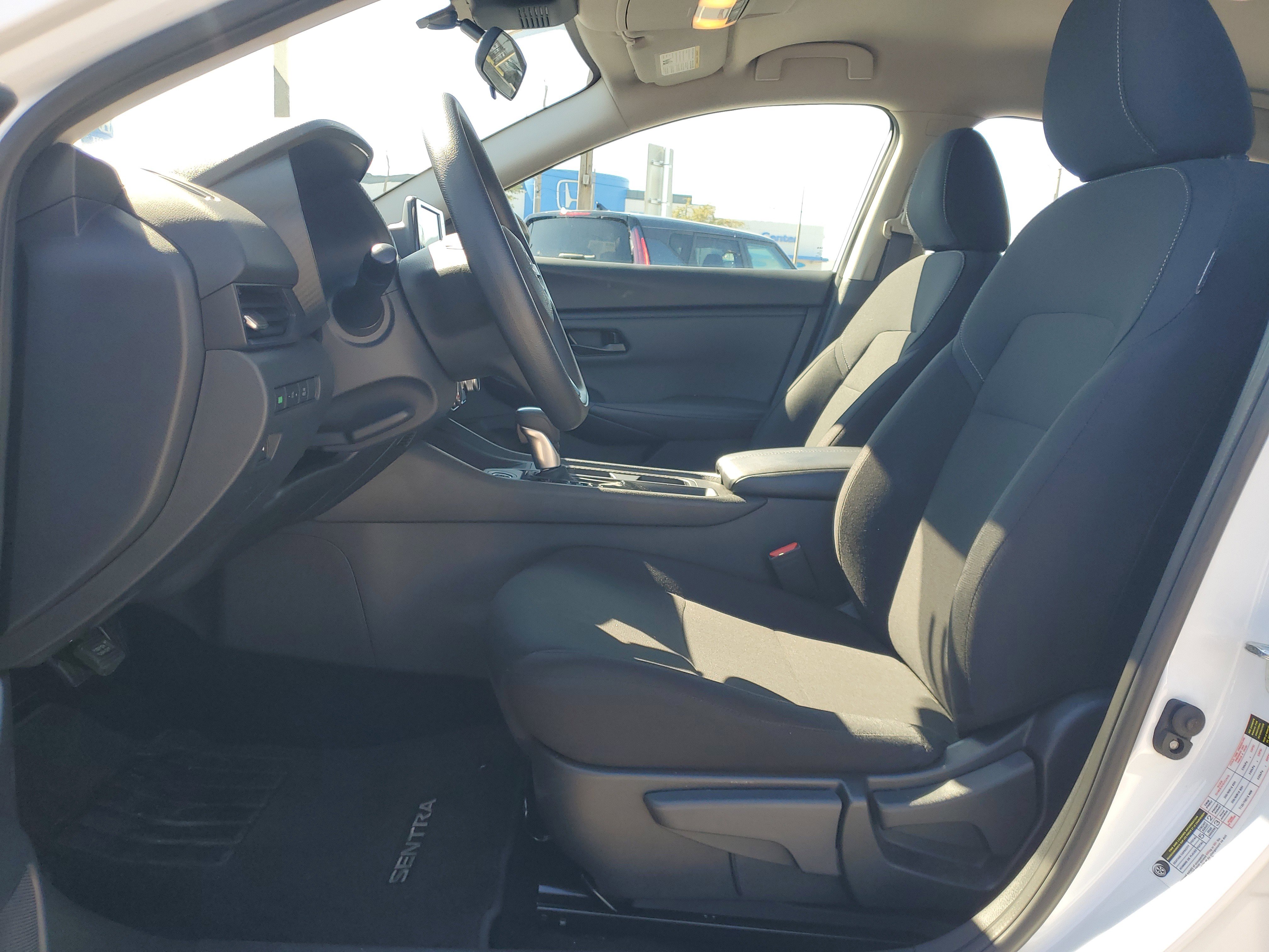 Used 2025 Nissan Sentra S image 13